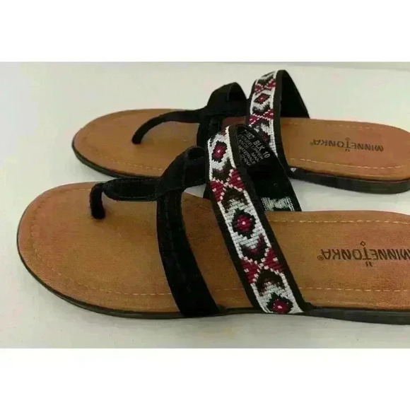 EUC Minnetonka Moccasin Sandal, Barbados Sandal Black Size 10 Leather Flip Flop - Picture 5 of 8